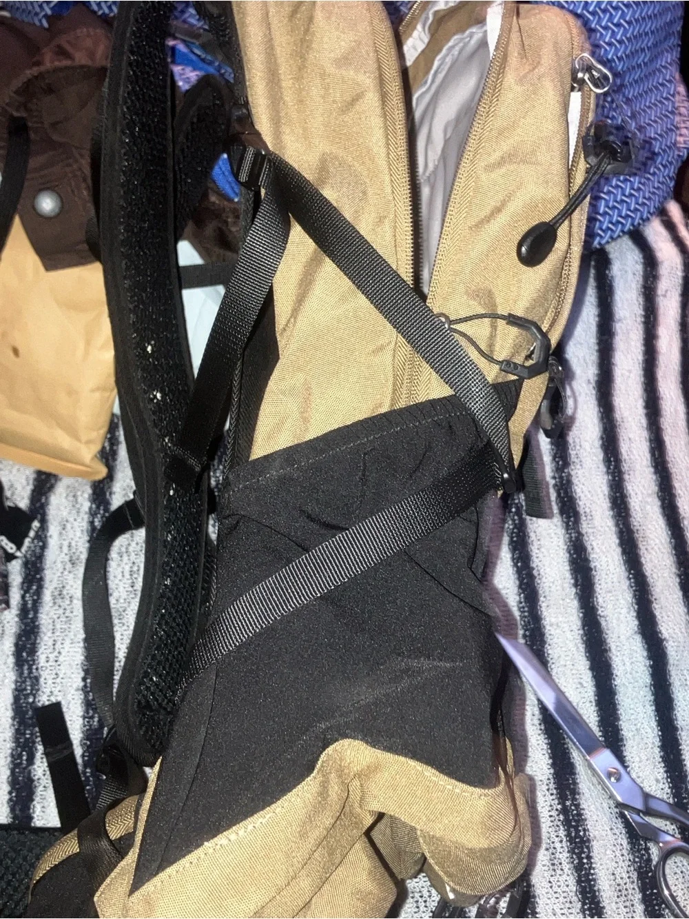 Inoxto travel hiking back pack , nWT , built in travel frame , lightweight